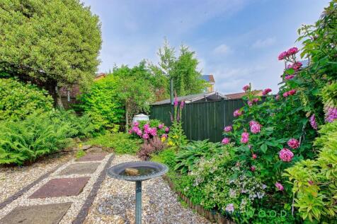 REAR  GARDEN