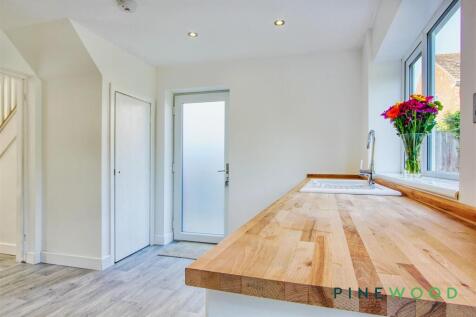 KITCHEN / DINER