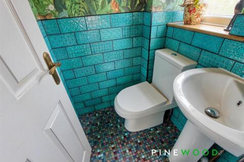 GROUND FLOOR WC