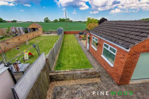 REAR GARDEN AND VIEWS