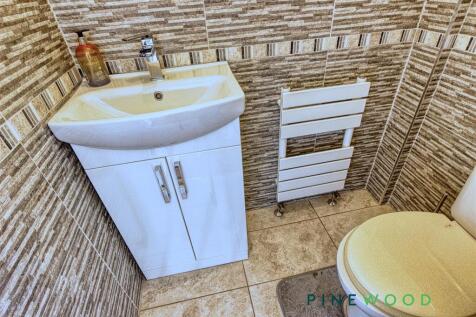 GROUND FLOOR WC