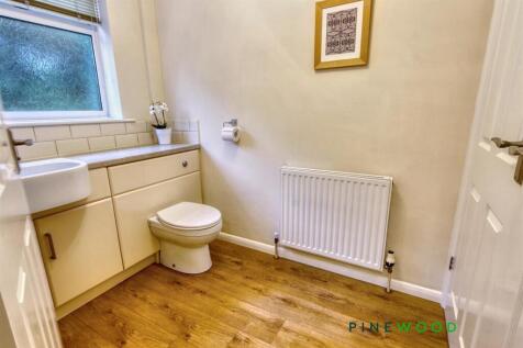 WC/UTILITY CUPBOARD