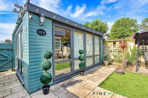 REAR GARDEN - THE GYM