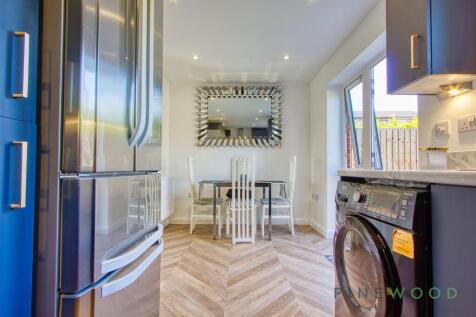 KITCHEN / DINER