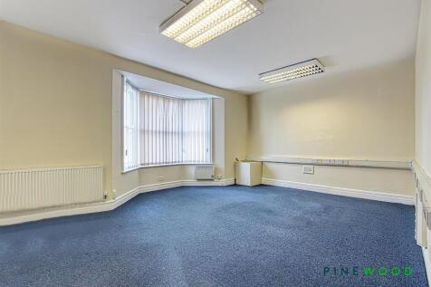 RECEPTION ROOM 4