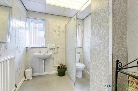 GROUND FLOOR WC