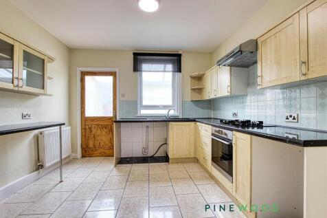 KITCHEN BREAKFAST ROOM