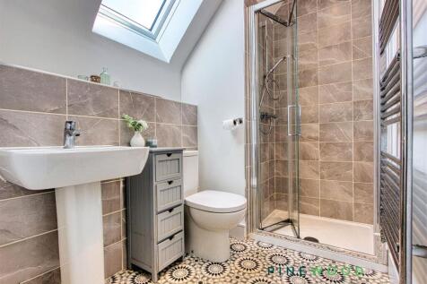 ensuite shower room