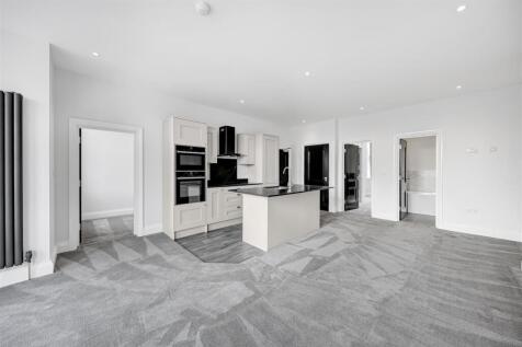 Kitchen Lounge Area