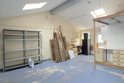 Double Garage/Workshop