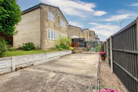 rear - gated driveway