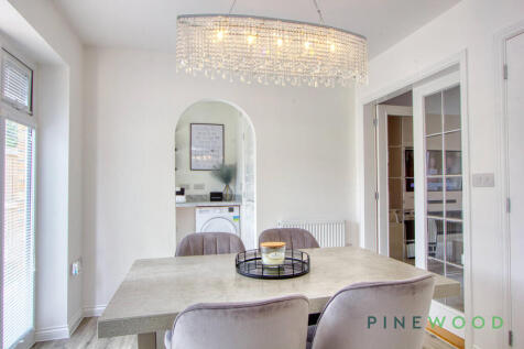 Kitchen diner