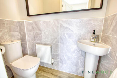 ground floor WC