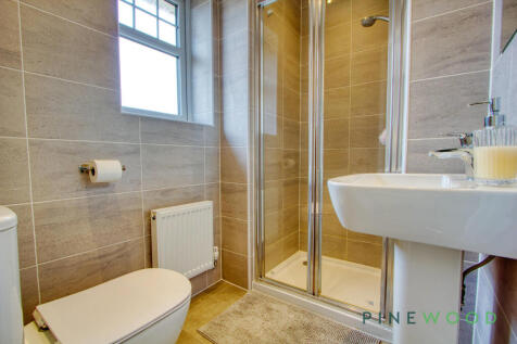 Ensuite shower room