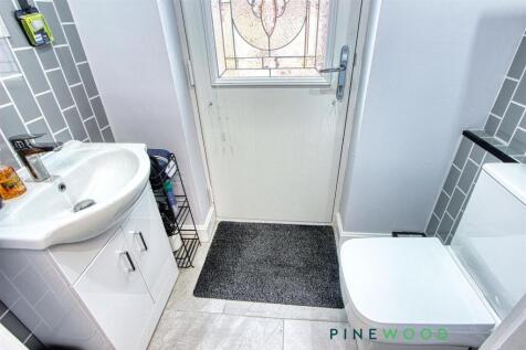 GROUND FLOOR WC