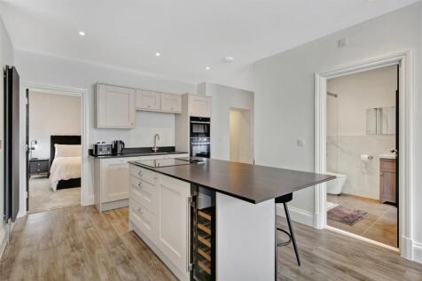 kitchen/living room
