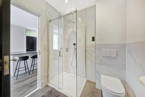 ensuite bedroom one