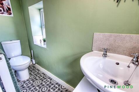 GROUND FLOOR WC