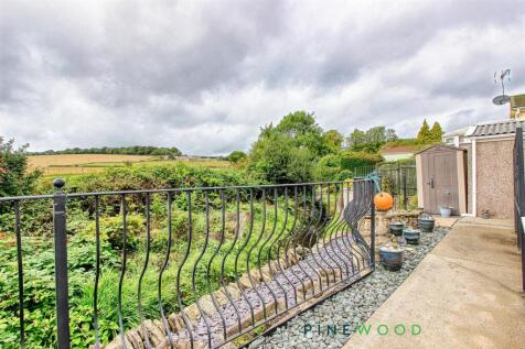 REAR GARDEN - VIEWS