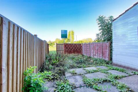 REAR COURTYARD