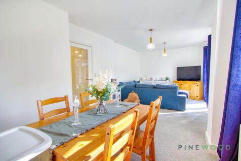 Dining Room / Sitting Room