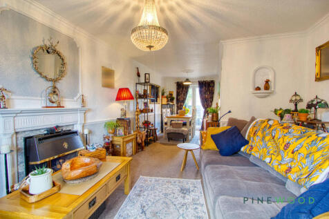 Dining Room / Living Room