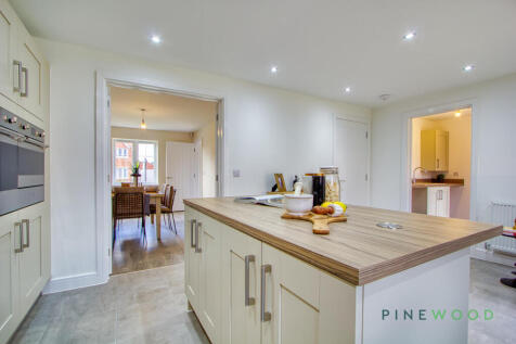 Kitchen / Breakfast Room - Dining Room
