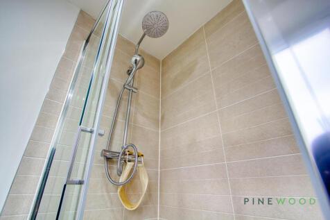 Ensuite (Bedroom 1)