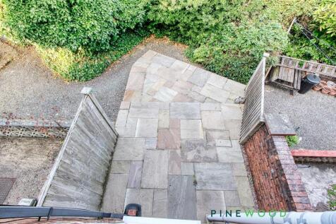 REAR  COURTYARD