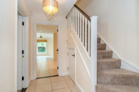 8598436-interior01.jpg