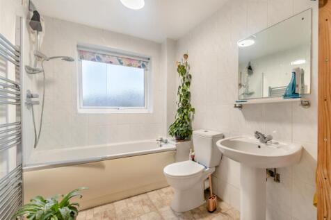 8634542-interior01.jpg