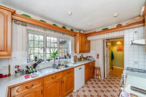 8633716-interior08.jpg