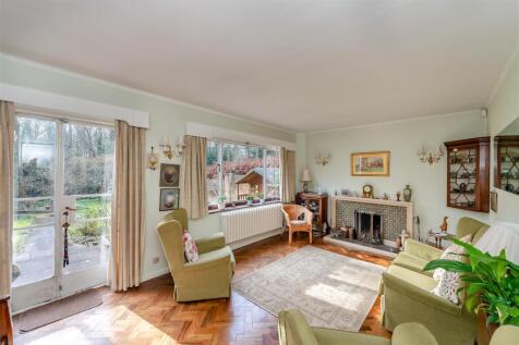 8633716-interior06.jpg