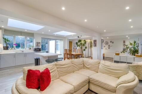 8638738-interior14.jpg