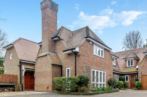 8544908-exterior07 crop.jpg
