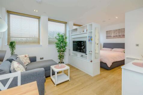 8452240-interior01-800.jpg