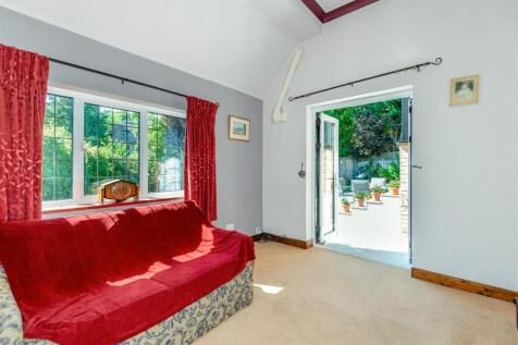 8648587-interior14.jpg