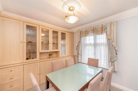 8648229-interior02.jpg