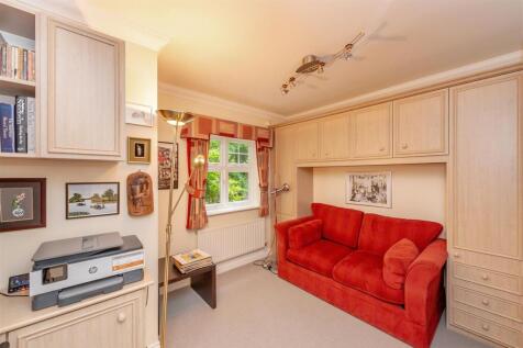8648229-interior19.jpg