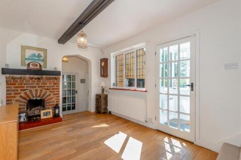 8648587-interior02.jpg