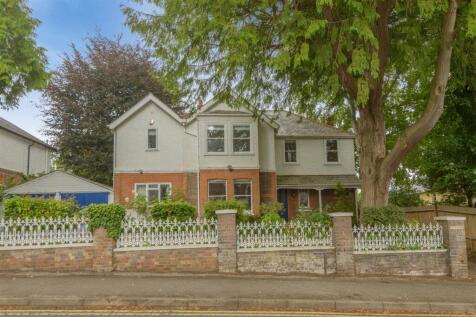 8658288-exterior10.jpg