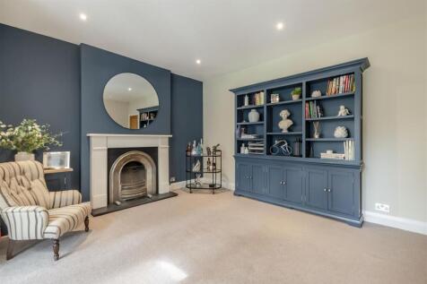 8657816-interior02.jpg