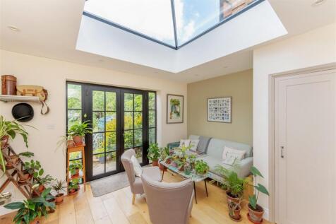 8649826-interior20.jpg