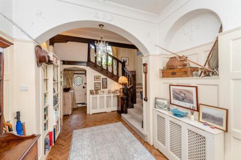 8649826-interior16.jpg