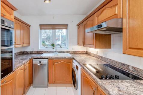 8632387-interior03 crop.jpg