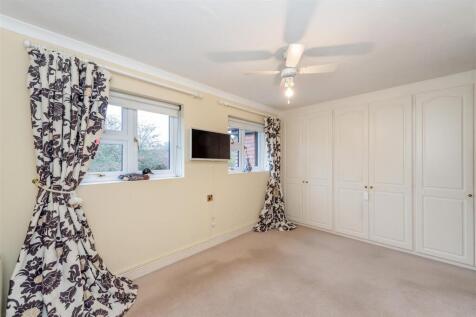 8632387-interior02.jpg