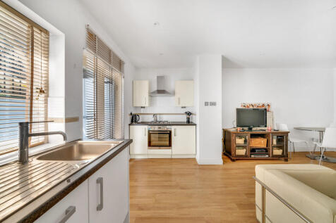 48 Upcerne Road, ...