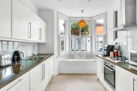Upcerne Road, SW1...