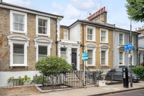 4 Walham Grove, S...