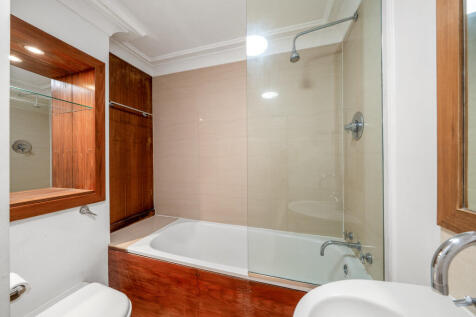 2, 299 Kings Road...